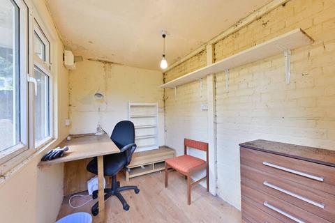 20 Roehampton Vale, London, SW15 3RY