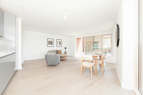 2 bedroom apartment to rent, Rutherford Heights, Trafalgar Place, Elephant & Castle SE17