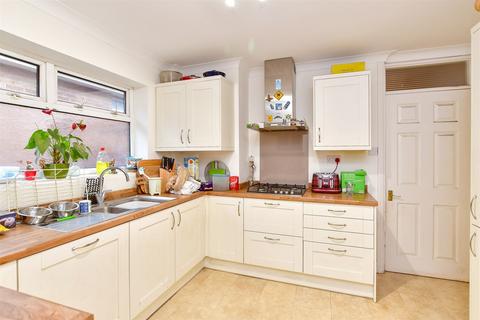 2 bedroom detached bungalow for sale, Highview Way, Patcham, Brighton, East Sussex