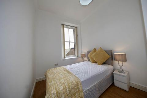 2 bedroom flat to rent, High Street , Arbroath, Angus