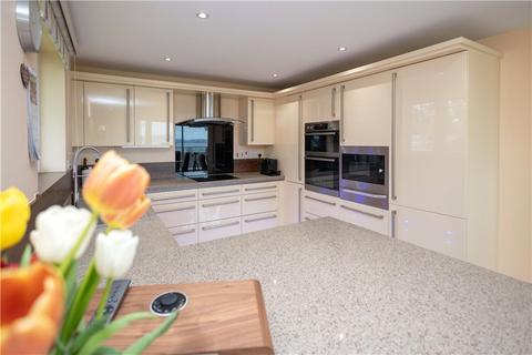 3 bedroom flat for sale, Highmoor Close, Lower Parkstone, Poole, BH14
