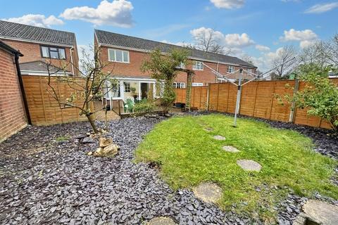 2 bedroom end of terrace house for sale, Colden Common