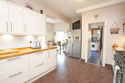 3 bedroom end of terrace house for sale, Desmond Road, Eastbourne, BN22 7LE