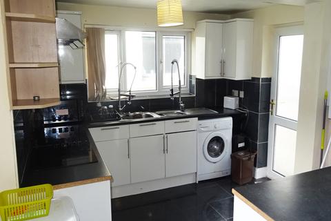 7 bedroom end of terrace house to rent, May Street, Cathays, Cardiff