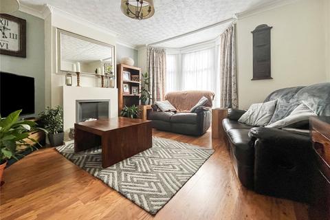 1 bedroom flat for sale, Richmond Road, Gillingham, Kent, ME7