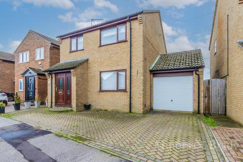 3 bedroom detached house for sale, Hobart Way, Oulton