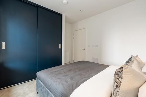 2 bedroom flat to rent, Aberfeldy Square, London, E14