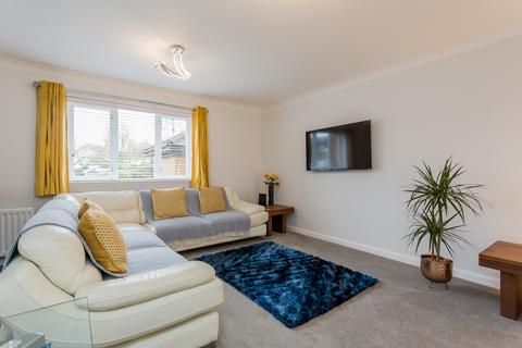 3 bedroom ground floor flat for sale, 4 Arniston Way, Paisley, PA3 4BZ