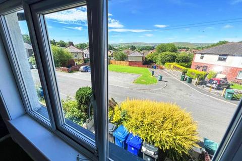 3 bedroom terraced house to rent, Holly Avenue, Haslingden BB4