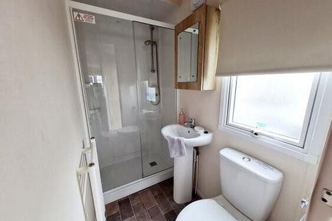 2 bedroom static caravan for sale, Solent Breezes Holiday Park