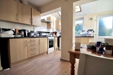 4 bedroom semi-detached house to rent, Cardwell Crescent,  Headington,  OX3