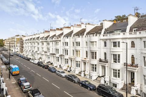 2 bedroom apartment to rent, Gloucester Terrace London W2