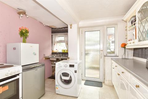 3 bedroom terraced house for sale, Luton Road, Chatham, Kent
