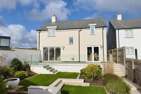 3 bedroom detached house for sale, Polpennic Drive, Padstow, PL28 8FL