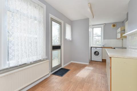 3 bedroom terraced house to rent, King Edward Road, Maidstone
