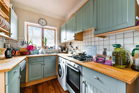 6 Orchard Road, Brentford, TW8 0QX