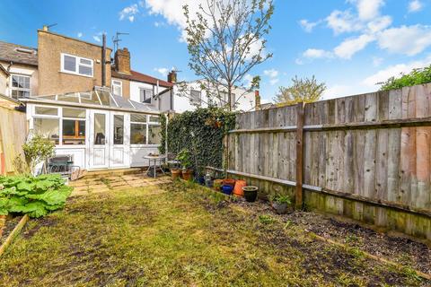6 Orchard Road, Brentford, TW8 0QX