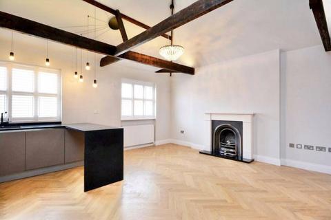 3 bedroom flat to rent, London NW1