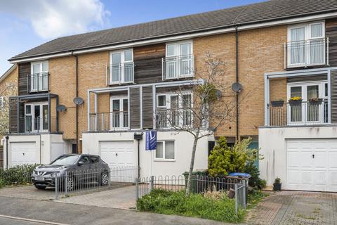 6 Heron Way, Wallington, SM6 9DX