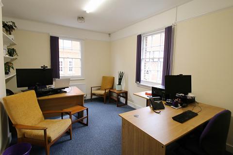 Office to rent, Newbury Street, Wantage OX12