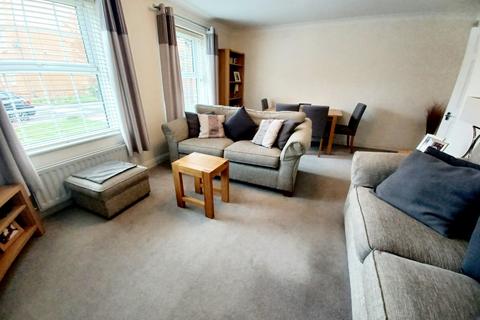 2 bedroom flat to rent, Fairfield Court, Leeds, West Yorkshire, LS17