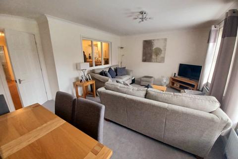 2 bedroom flat to rent, Fairfield Court, Alwoodley, Leeds, West Yorkshire, LS17