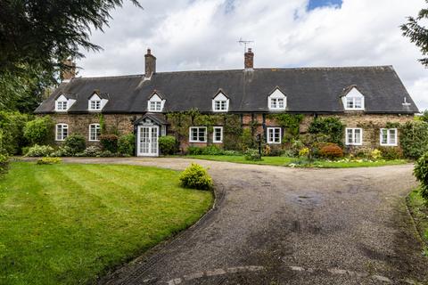 3 bedroom detached house for sale, Button Bridge, Kinlet, DY12 3AW