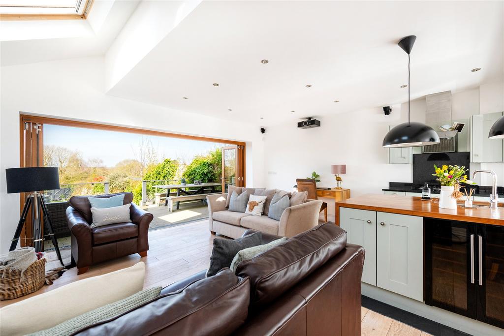 Kitchen/Dining/Fam