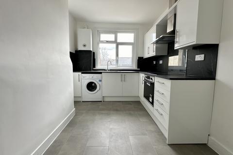 3 bedroom flat to rent, Brockley Road, Brockley, SE4