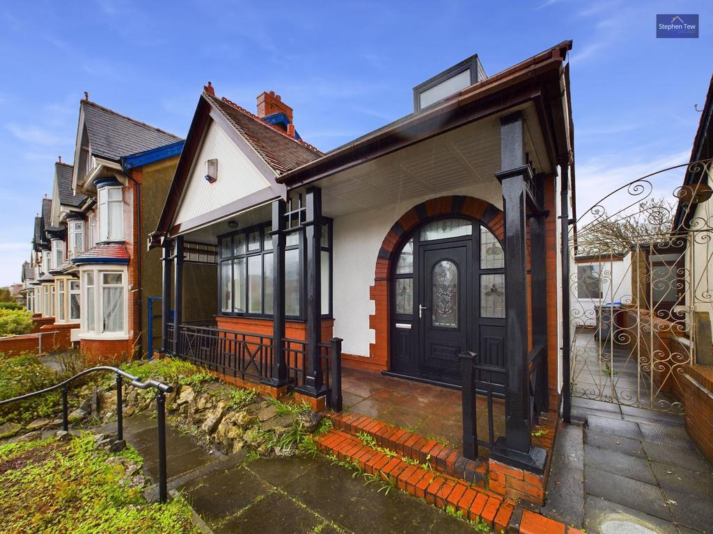 Cumberland Avenue, Blackpool, FY1 3 bed detached house for sale £250,000