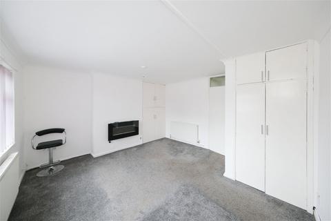 1 bedroom ground floor flat for sale, Manor Close, Lymm WA13