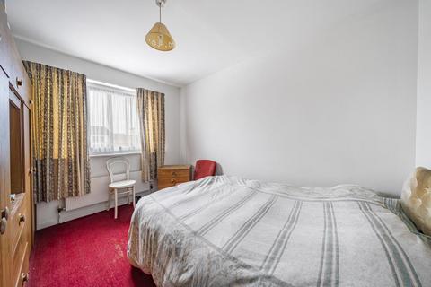 11 Percy Bryant Road, Sunbury-on-thames, TW16 7BS