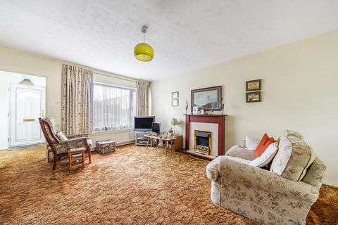 11 Percy Bryant Road, Sunbury-on-thames, TW16 7BS