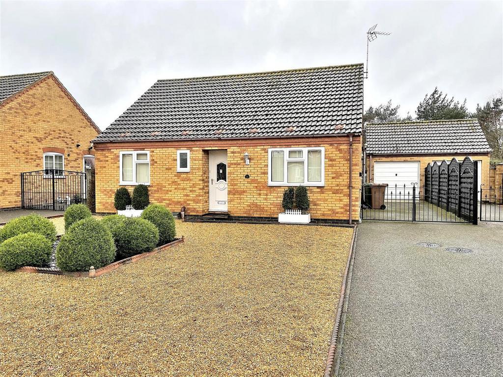Philip Nurse Road, King's Lynn PE31 3 bed detached bungalow - £325,000