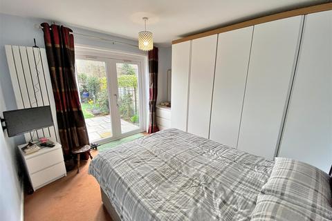 2 bedroom semi-detached bungalow for sale, Kings Croft, King's Lynn PE31