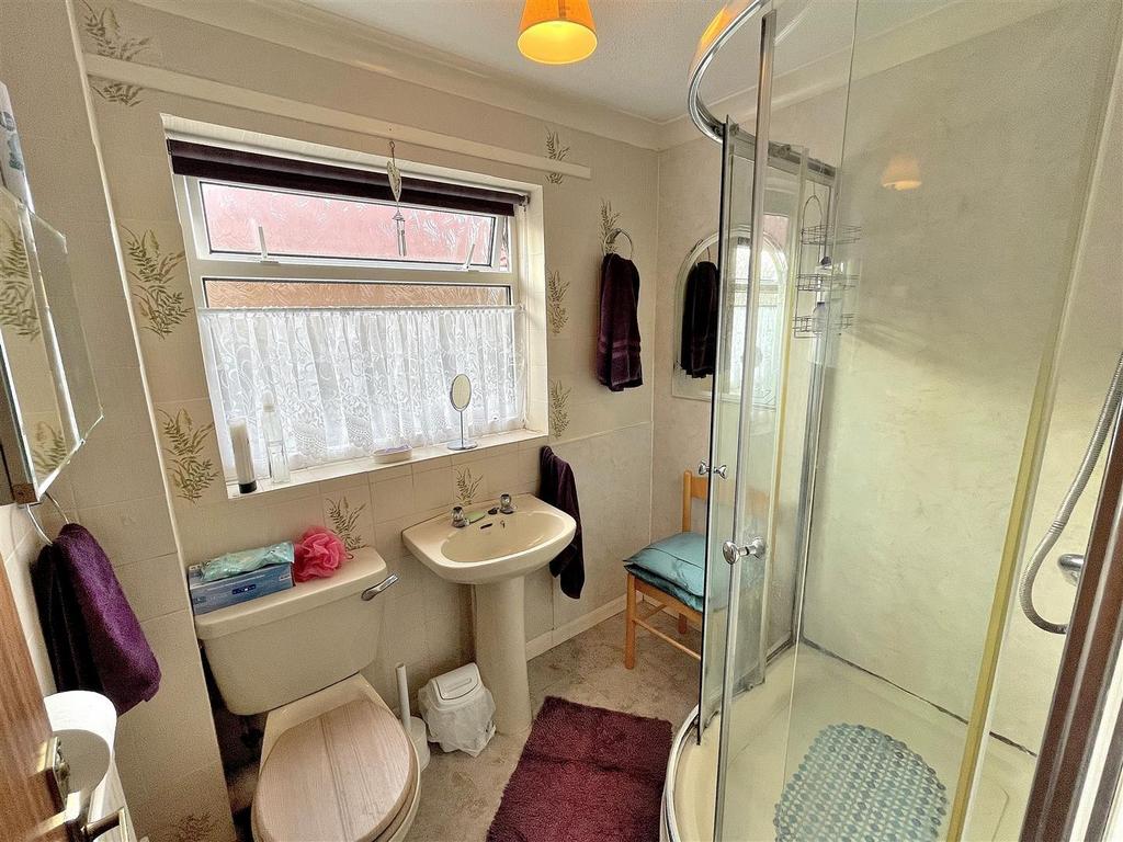 Shower room.jpg