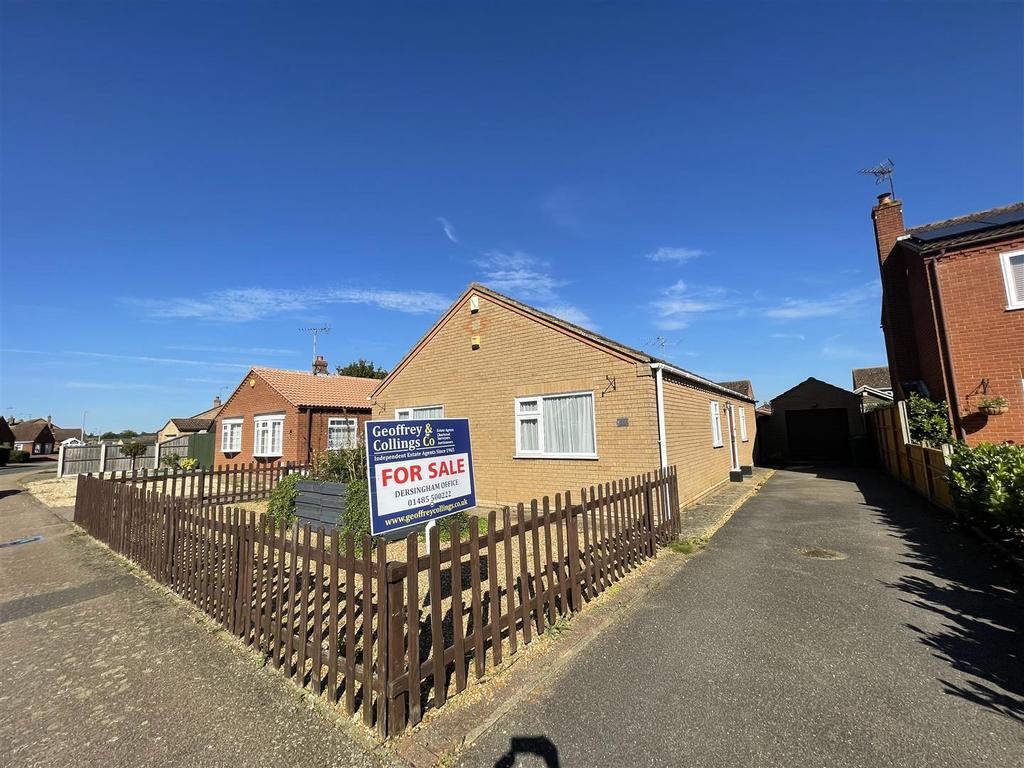 Earl Close, King's Lynn PE31 3 bed detached bungalow - £350,000