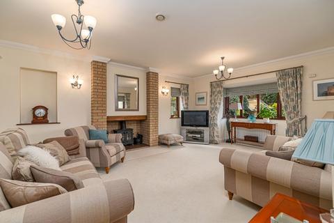 1 Beech Grove, Rushden, NN10 6EJ