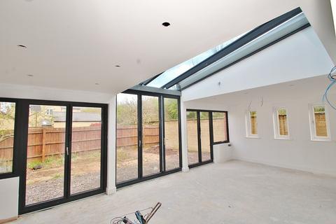 20 Cherry Tree Way, Witney, OX28 1AJ