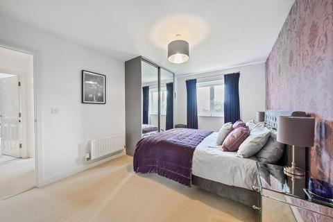46 Beacon Crescent, Hindhead, GU26 6UG
