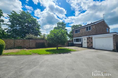 undefined, Linden Close, Royal Wootton Bassett, SN4
