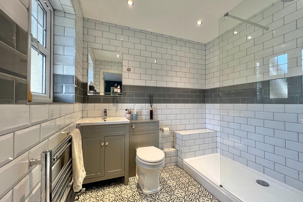 Master Ensuite