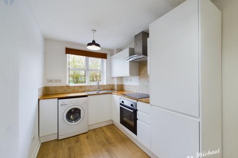 2 bedroom flat for sale, Hilda Wharf, Aylesbury, Buckinghamshire