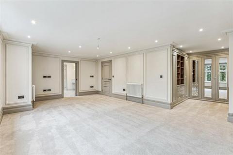 8 Beechwood Drive, Marlow, SL7 2DJ