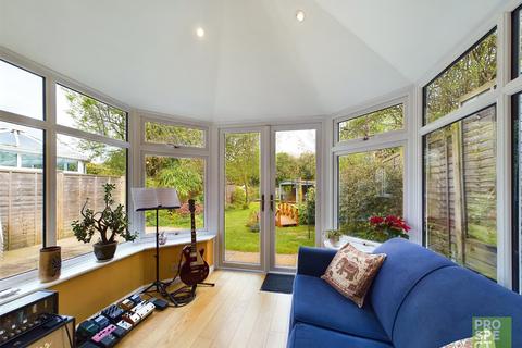 4 bedroom semi-detached house for sale, Lime Close, Wokingham, Berkshire, RG41