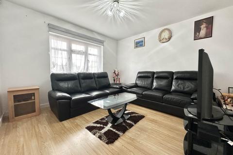 7 Carmelite Road, Luton, LU4 0NH