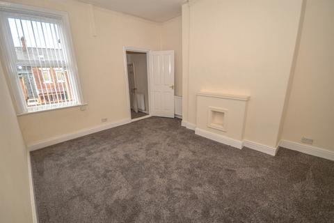 2 bedroom flat for sale, Coleridge Avenue, South Shields