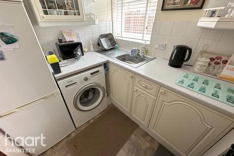 79 Derwent Way, Great Notley, Braintree, CM77 7UX