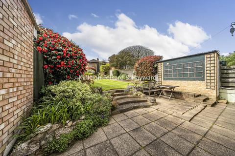 139 Torrington Park, London, N12 9AN