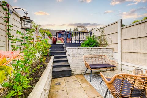 2 bedroom terraced house for sale, Buckhurst Hill IG9